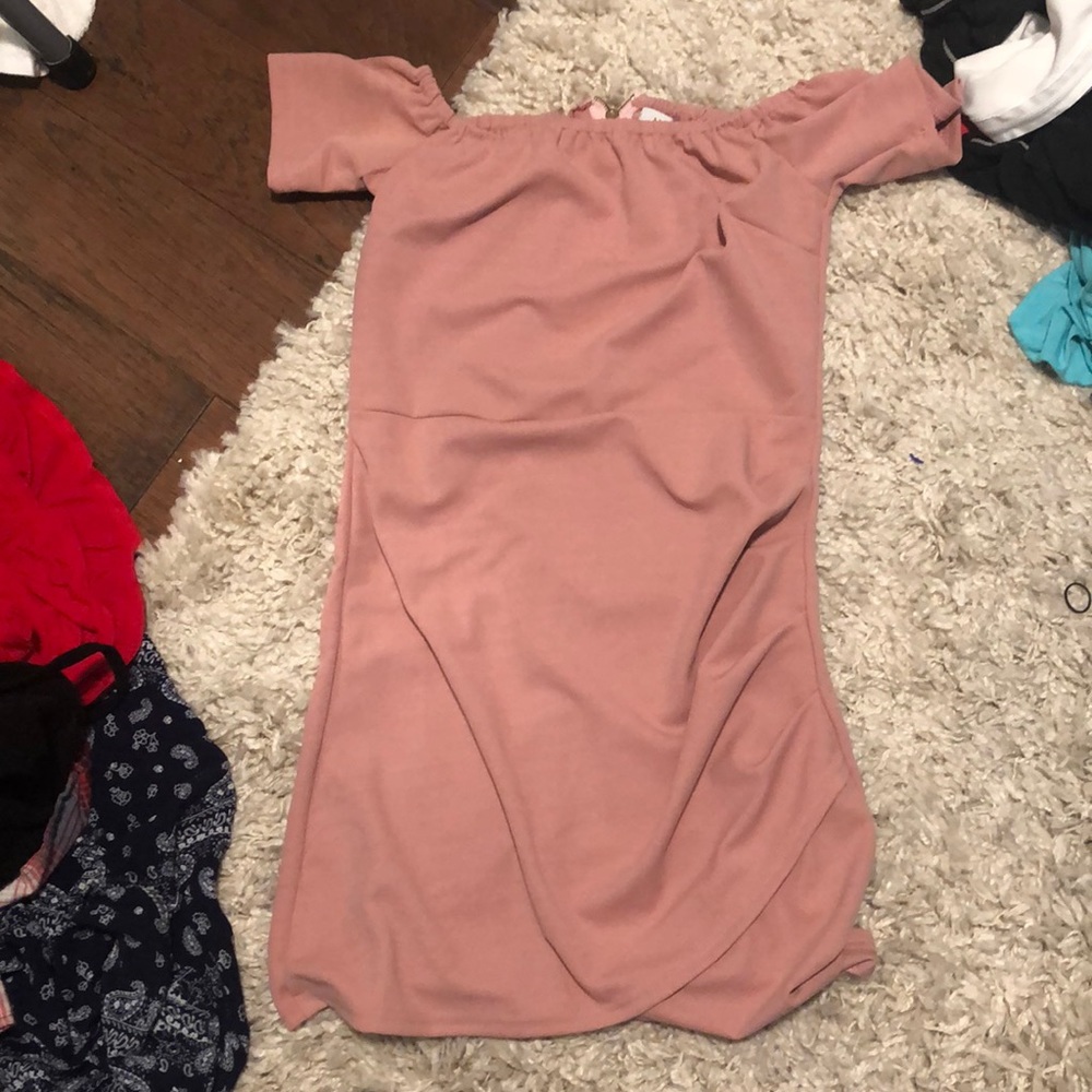 Off shoulder tight light pink dress never worn